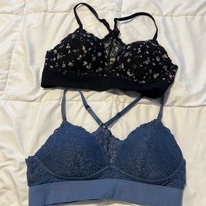 Bundle of 2 Pink bras!!